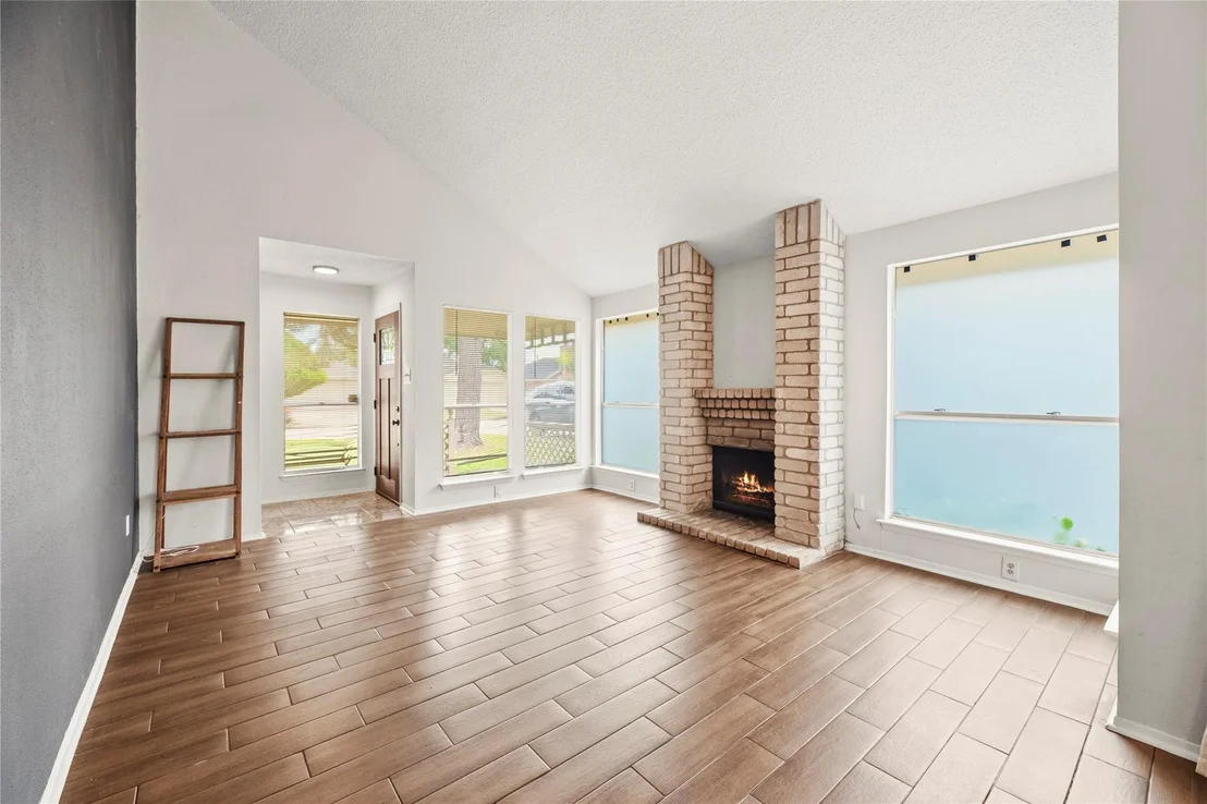 Photo of 8622 Ashlawn Drive