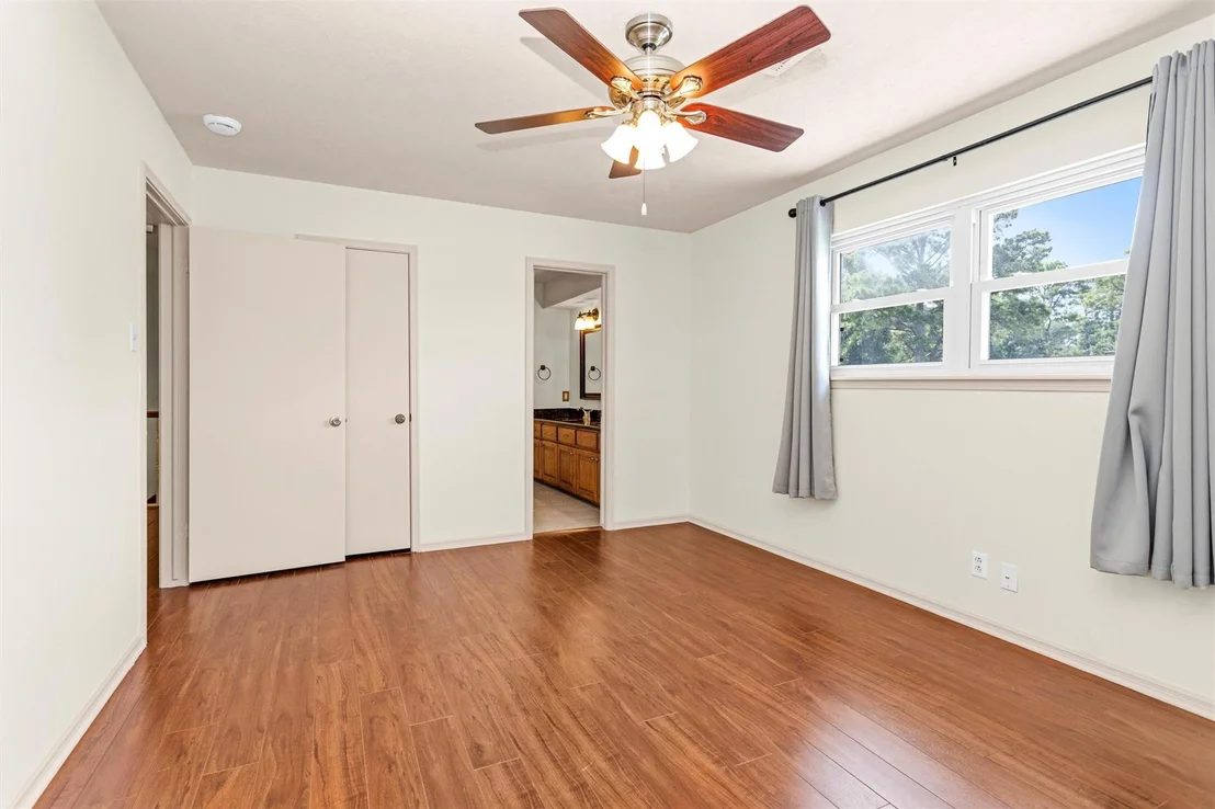 Photo of 8231 Glencliffe Lane