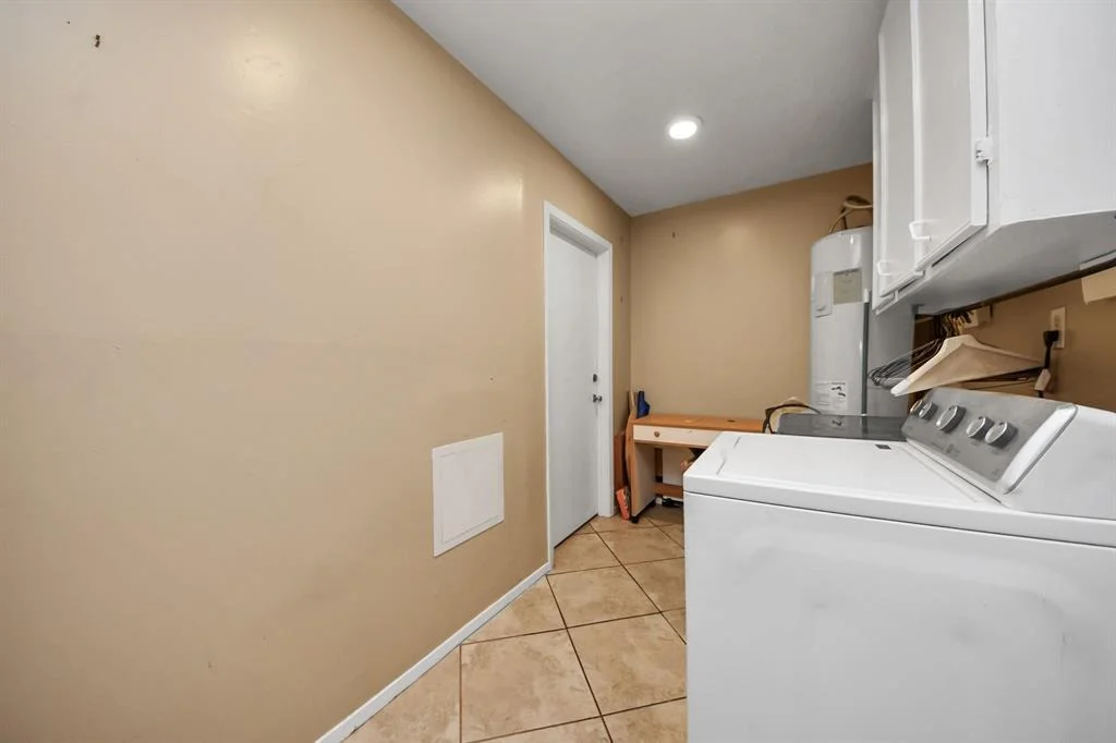 Photo of 20521 Lakeside Drive