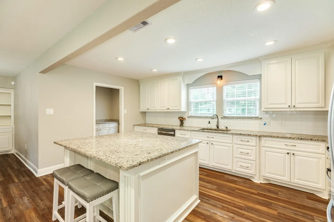 Photo of 218 Palm Lane