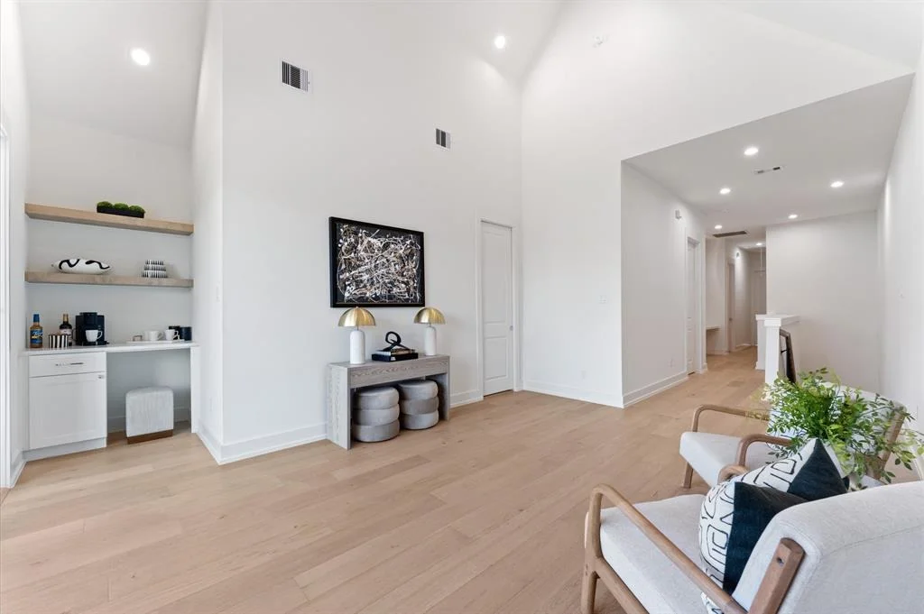 Photo of 324 Aurora Street