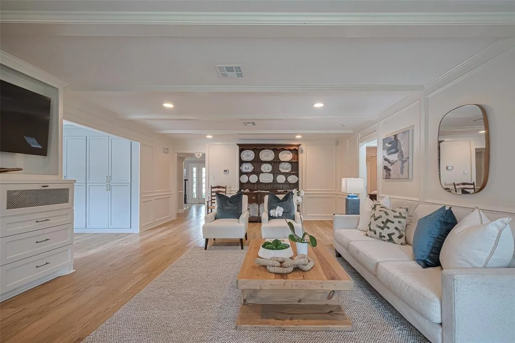 Photo of 14711 Carolcrest Drive