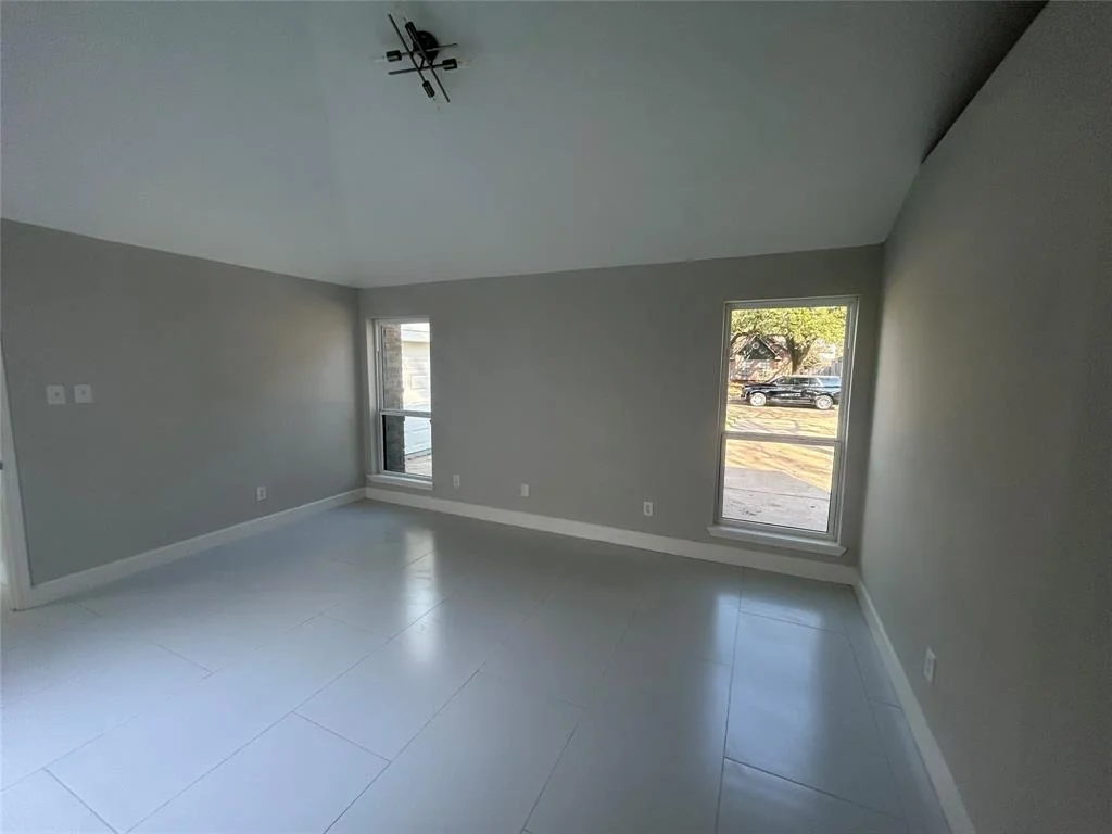 Photo of 6119 Fuller Street