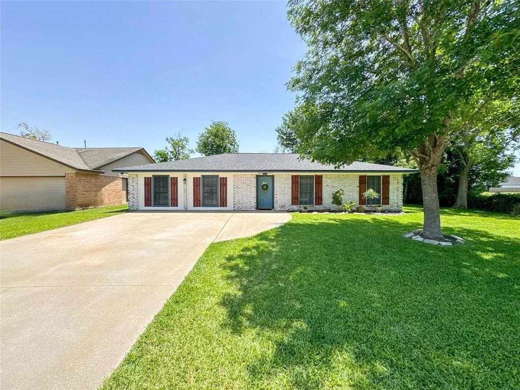 Photo of 712 Molina Drive