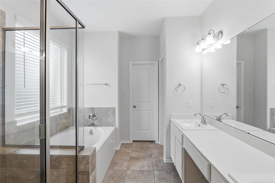 Photo of 17706 White Lightning Way