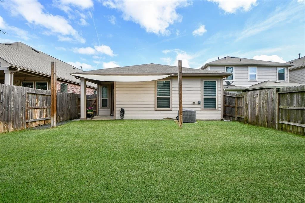 Photo of 6839 Knoll Spring Way