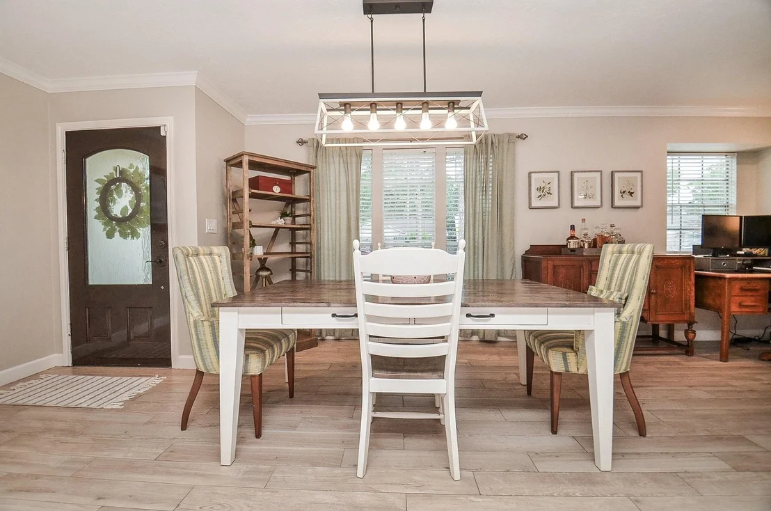 Photo of 9718 Springmont Drive