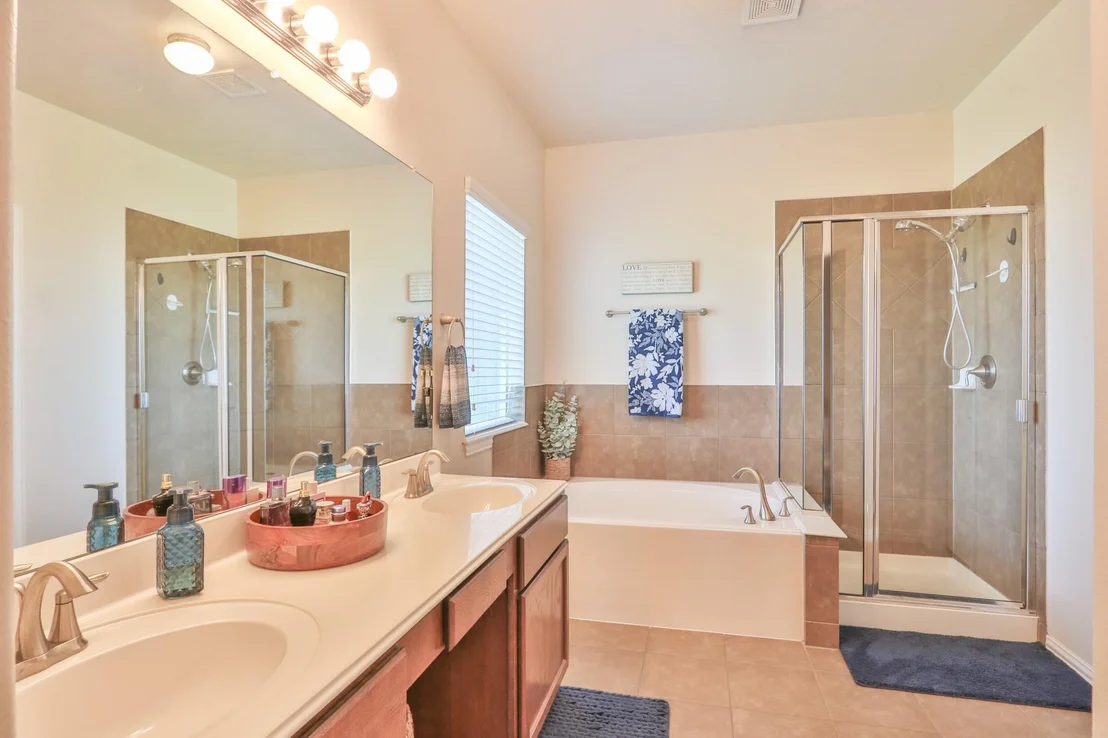 Photo of 802 Brushfield Court