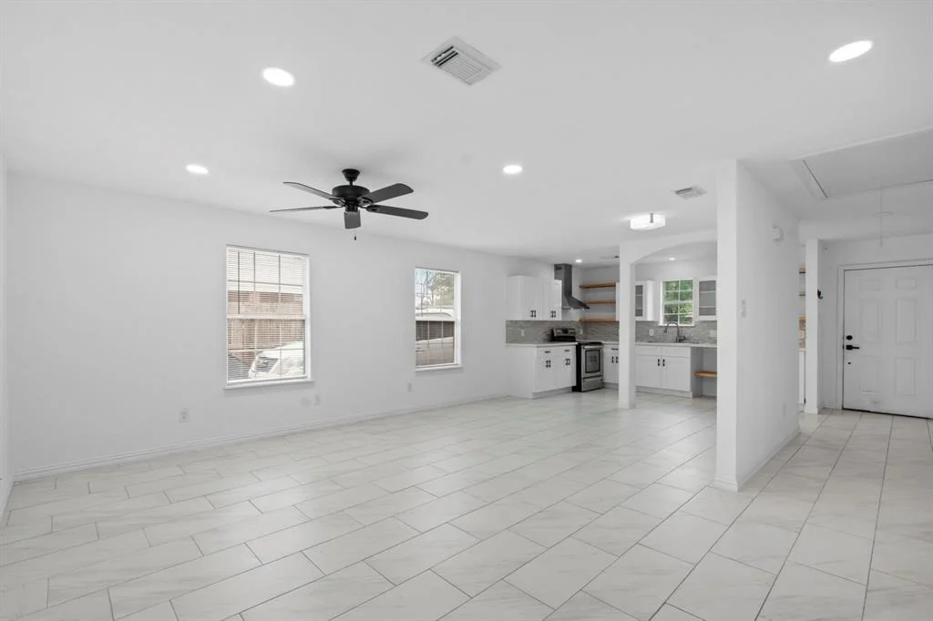 Photo of 6023 Glen Lee Drive