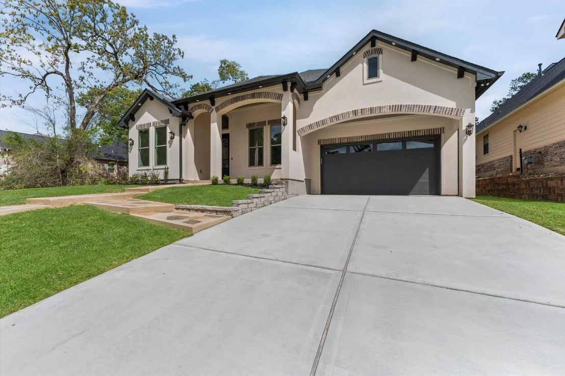 Photo of 205 Blue Hill Drive