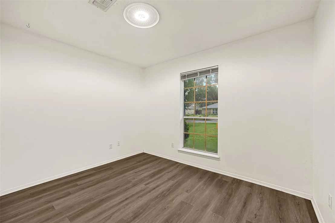 Photo of 10802 Forest Leaf Drive