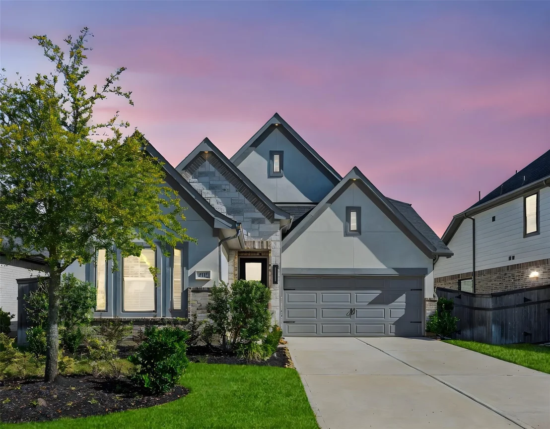 Photo of 4115 Sherman Oak Lane