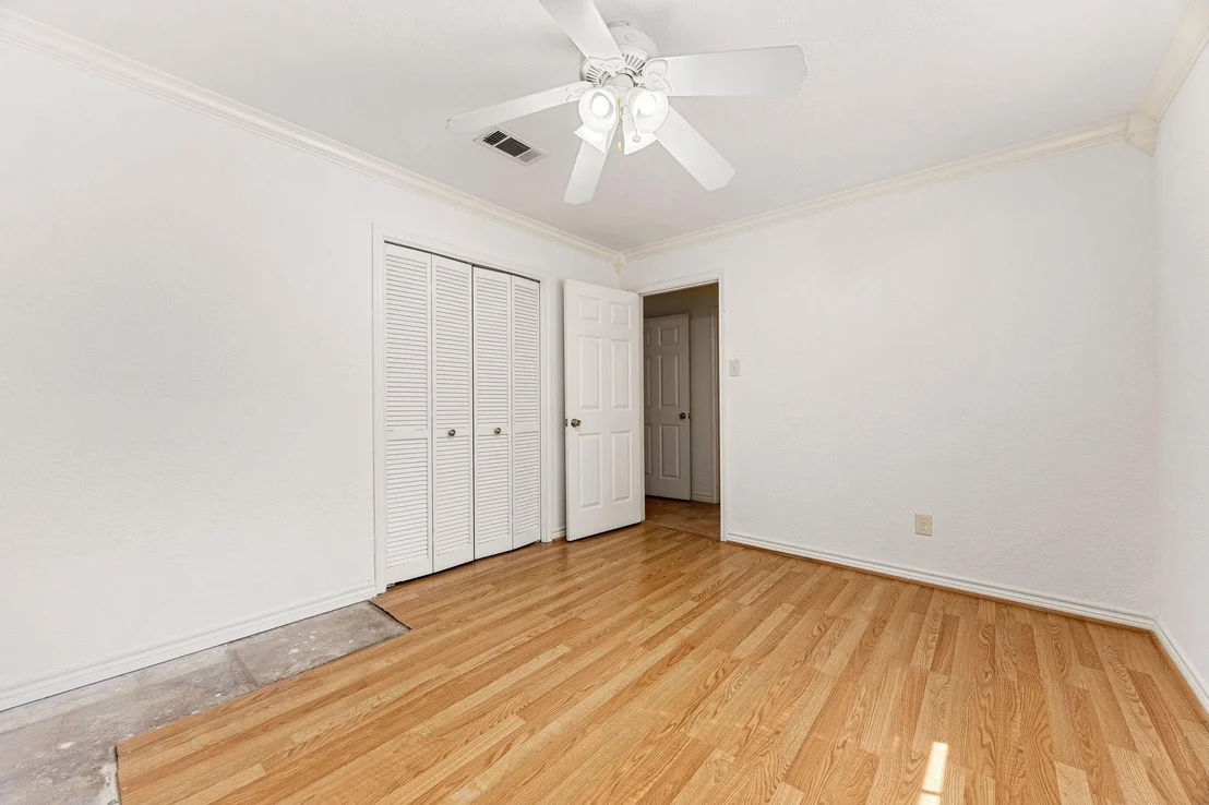Photo of 19811 Sagging Oaks Drive