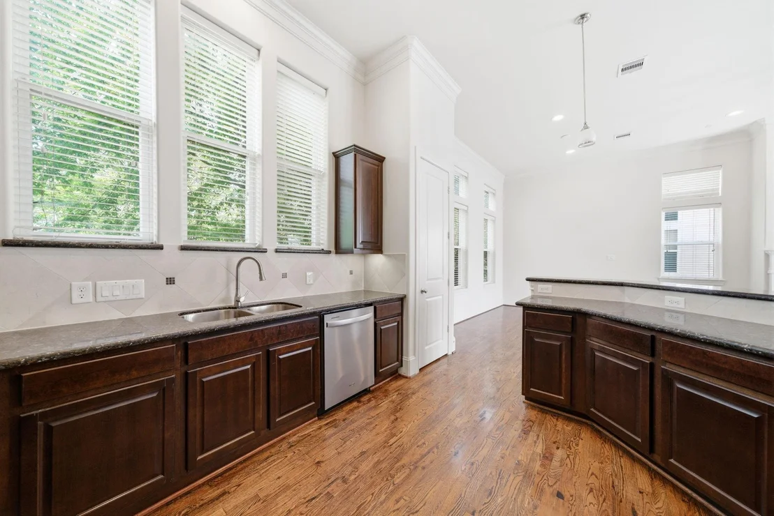 Photo of 8926 Lakeshore Bend Drive