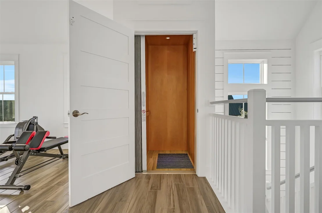 Photo of 11614 Beachside