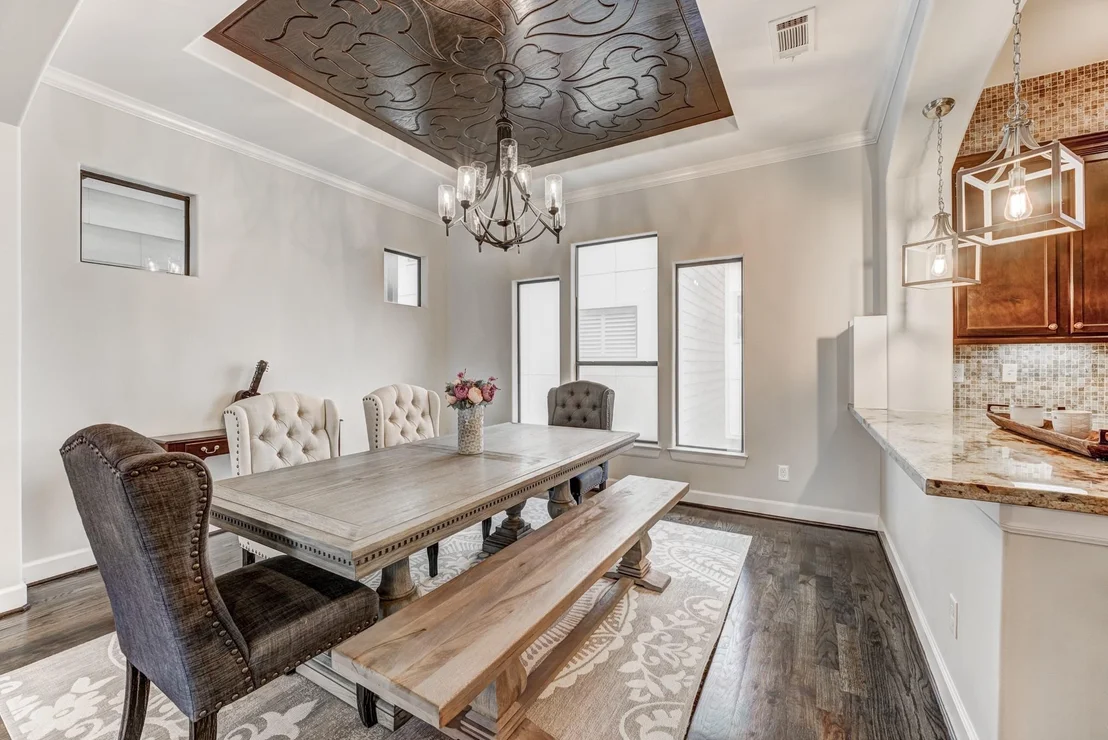 Photo of 2308 Couch Street