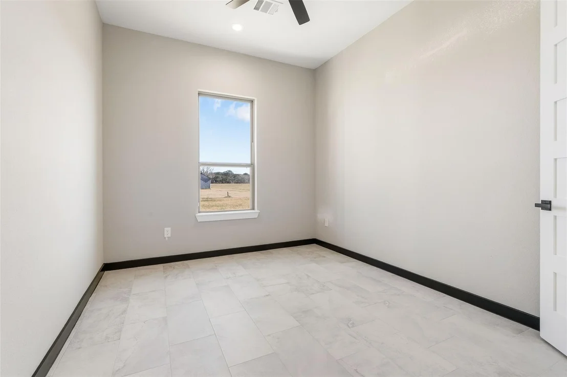 Photo of 208 Silverleaf Street