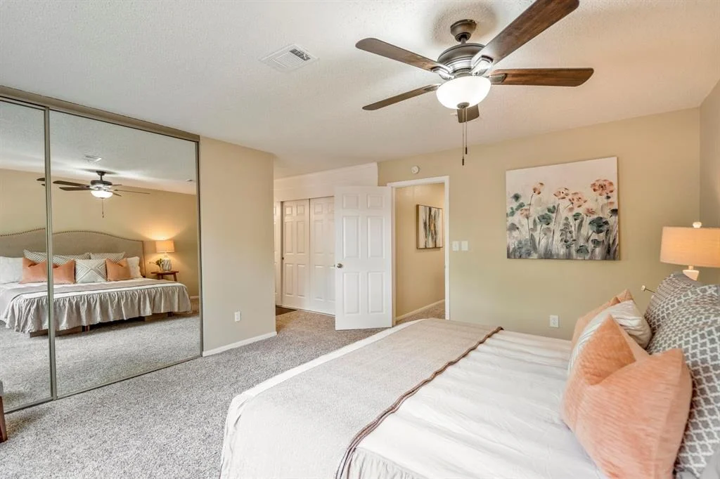 Photo of 6806 Peace River Drive
