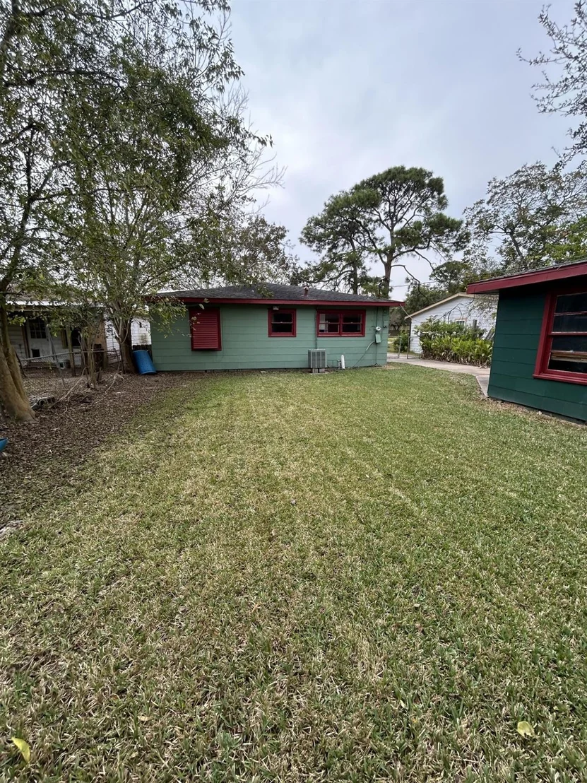 Photo of 2109 Briar Lane