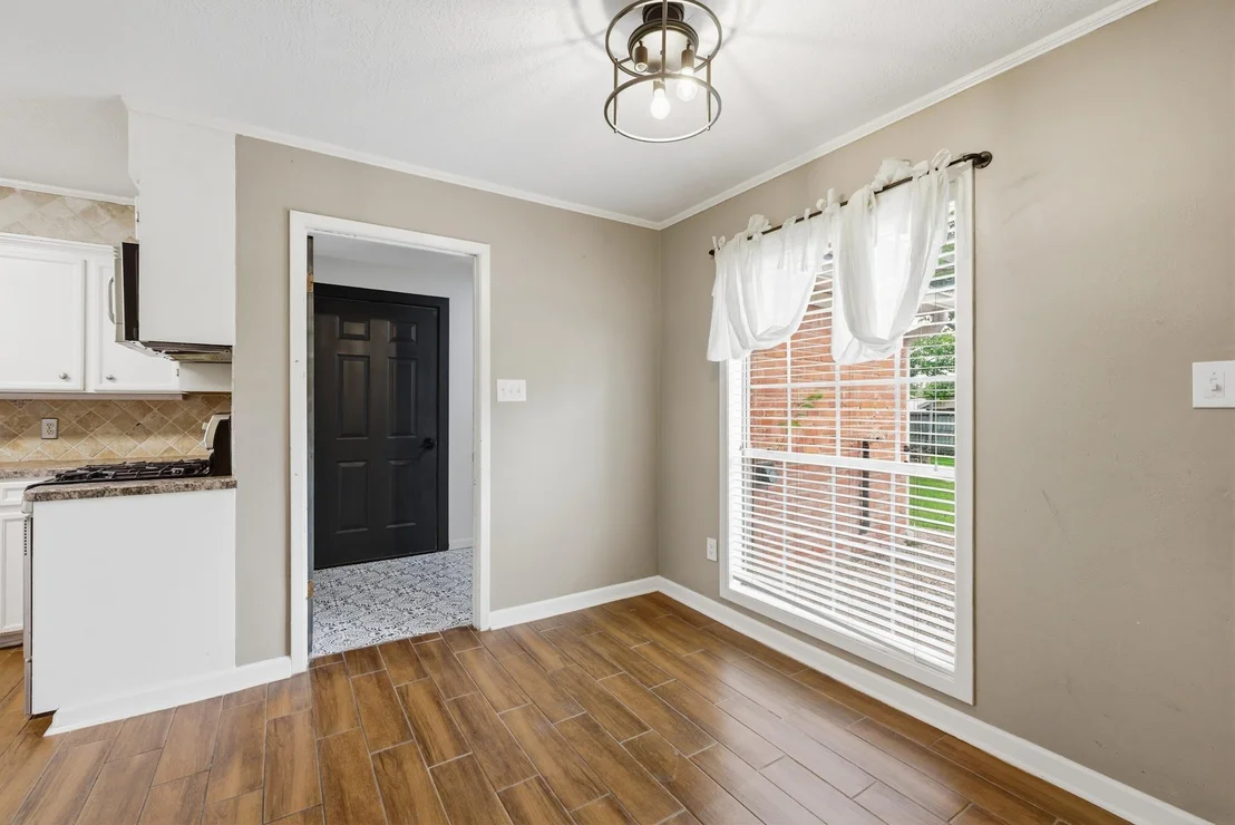 Photo of 3501 Tanglewood Drive