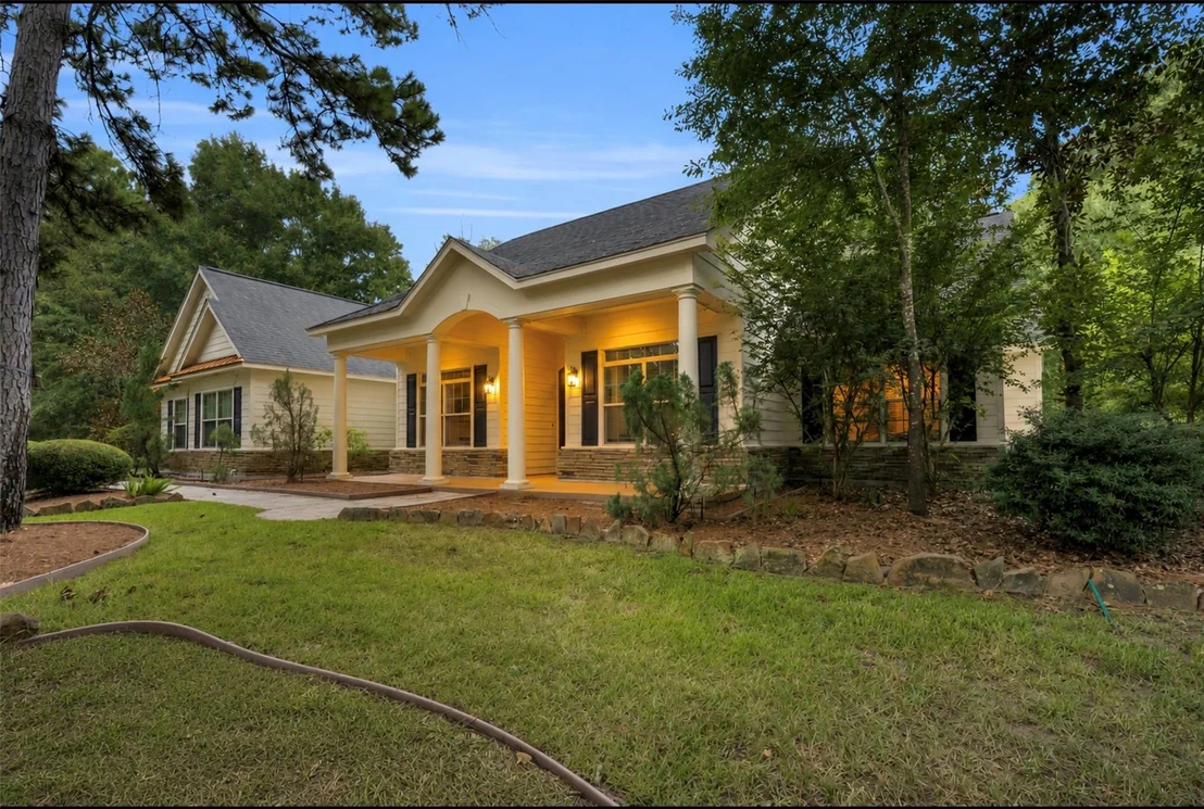 Photo of 11716 Great Oak Boulevard