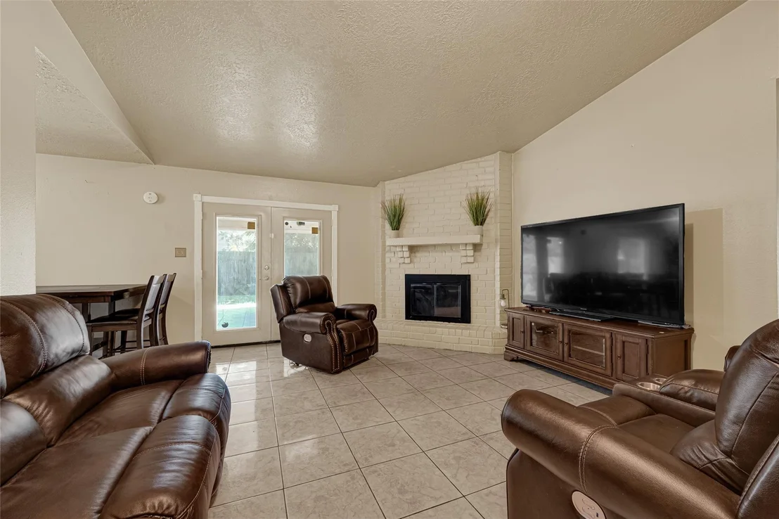 Photo of 14927 Sheffield Terrace