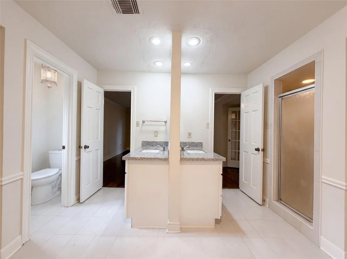 Photo of 6902 Fawncliff Drive