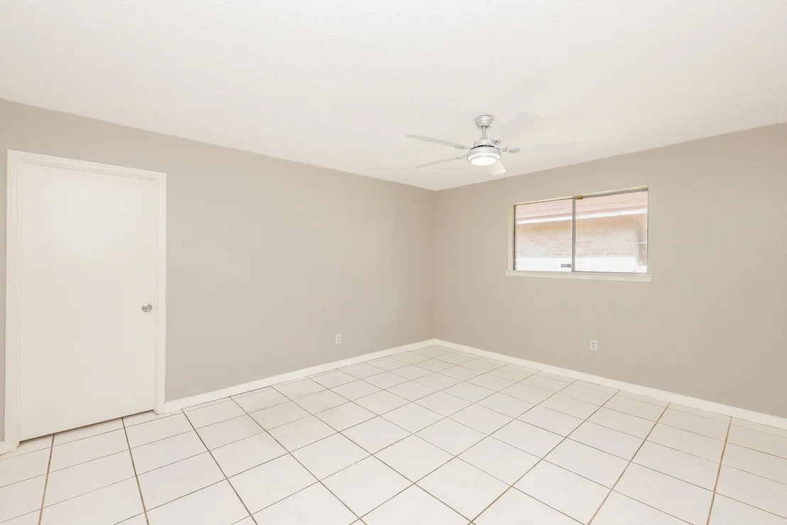Photo of 11302 Paramount Lane