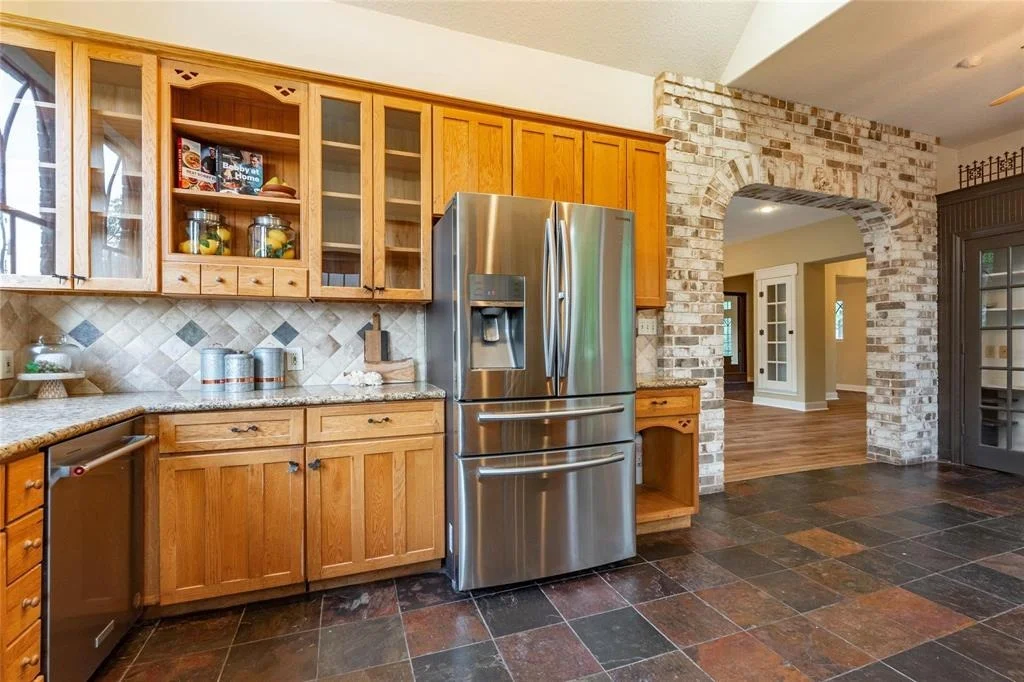 Photo of 2209 Oak Drive