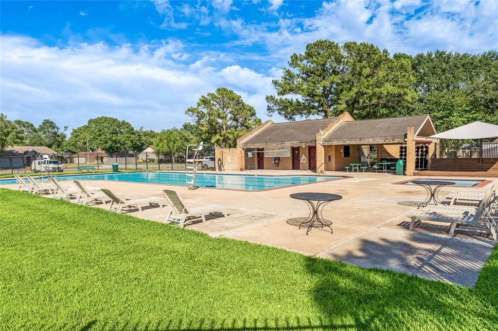 Photo of 16307 Thistleglen Drive