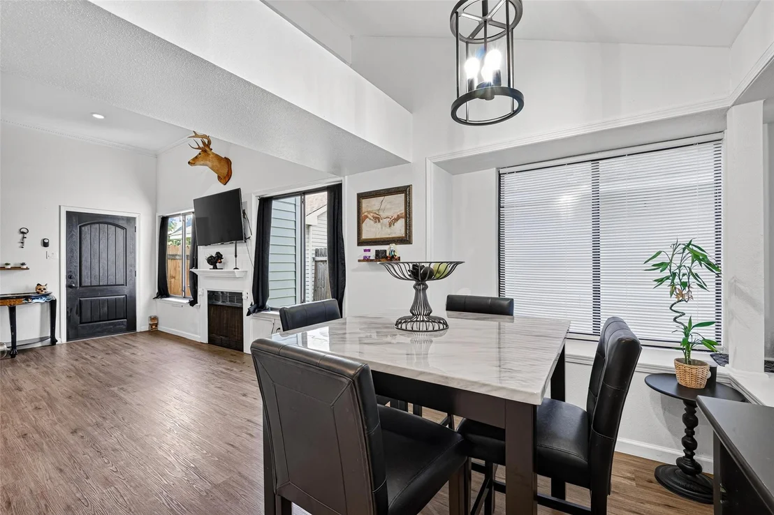 Photo of 1106 Holbech Lane