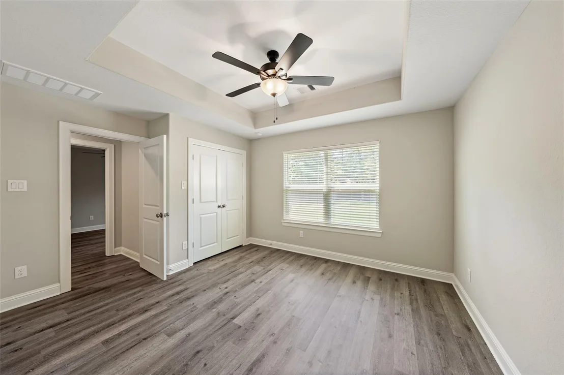 Photo of 15843 Oak Drive