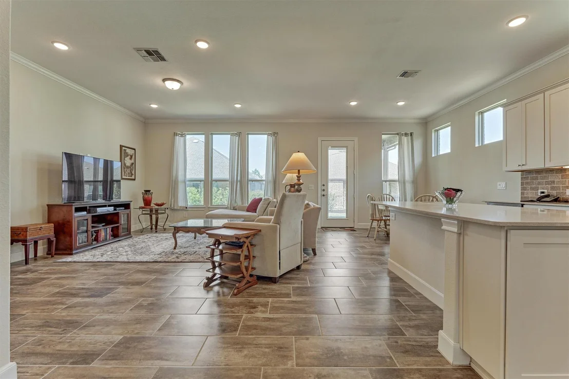 Photo of 132 Chestnut Bay