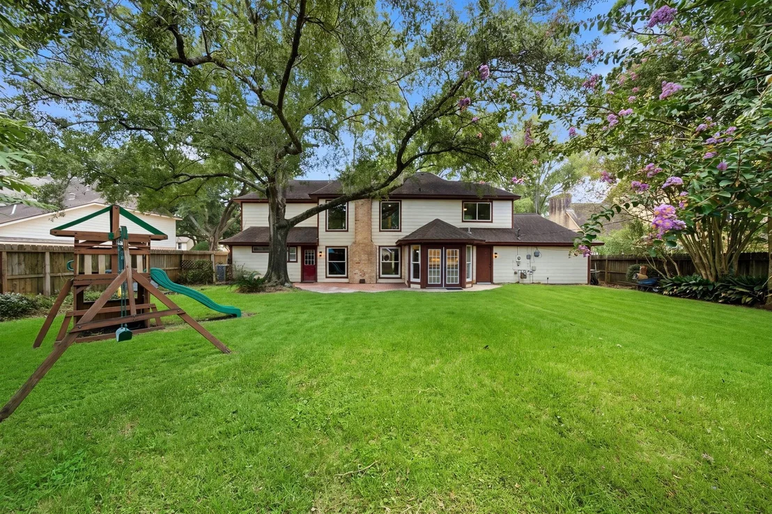 Photo of 12030 Laneview Drive