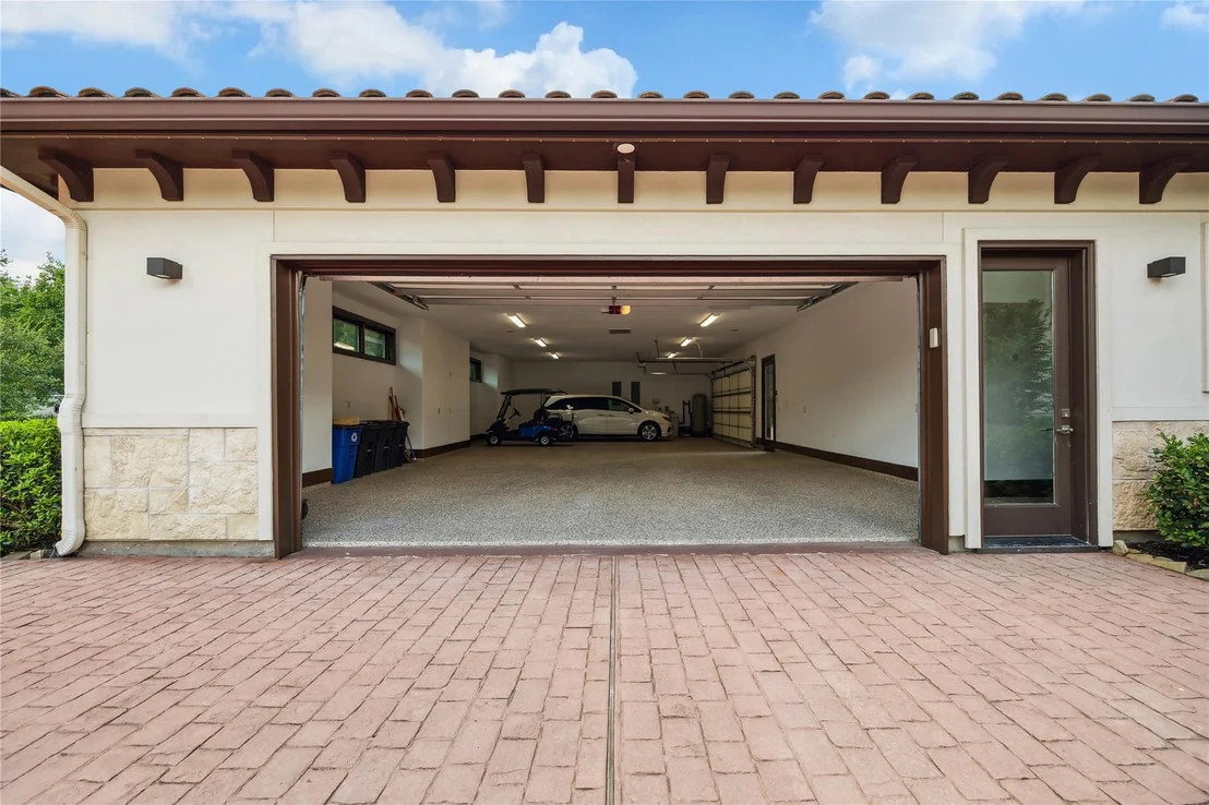 Photo of 25901 Haven Lake Drive