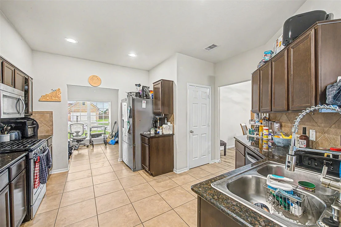 Photo of 5006 Forest Hurst Glen