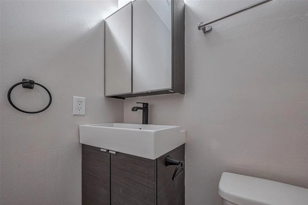 Photo of 2718 Fox Pitt Road