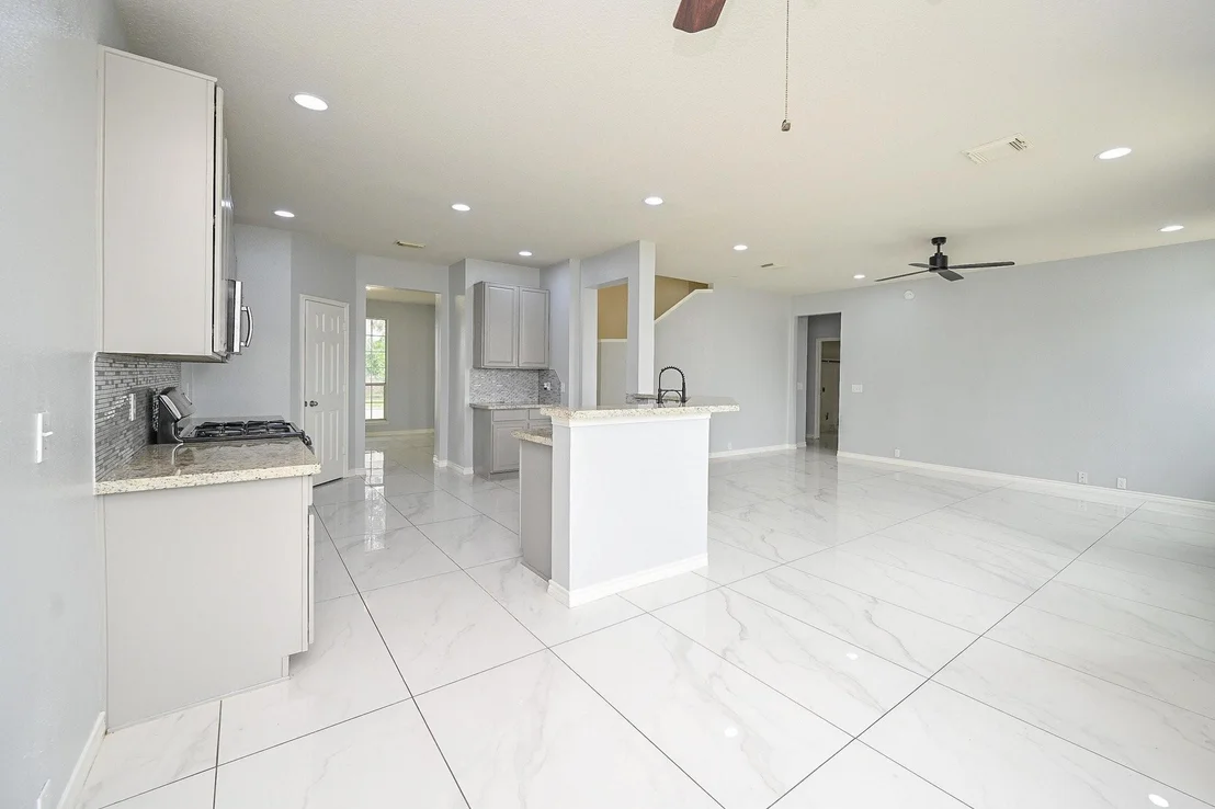 Photo of 11011 Glenora Drive