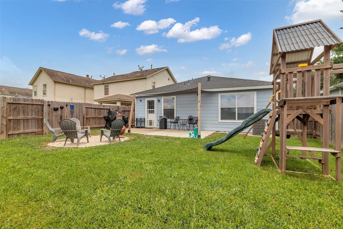 Photo of 11327 Log Cabin Lane