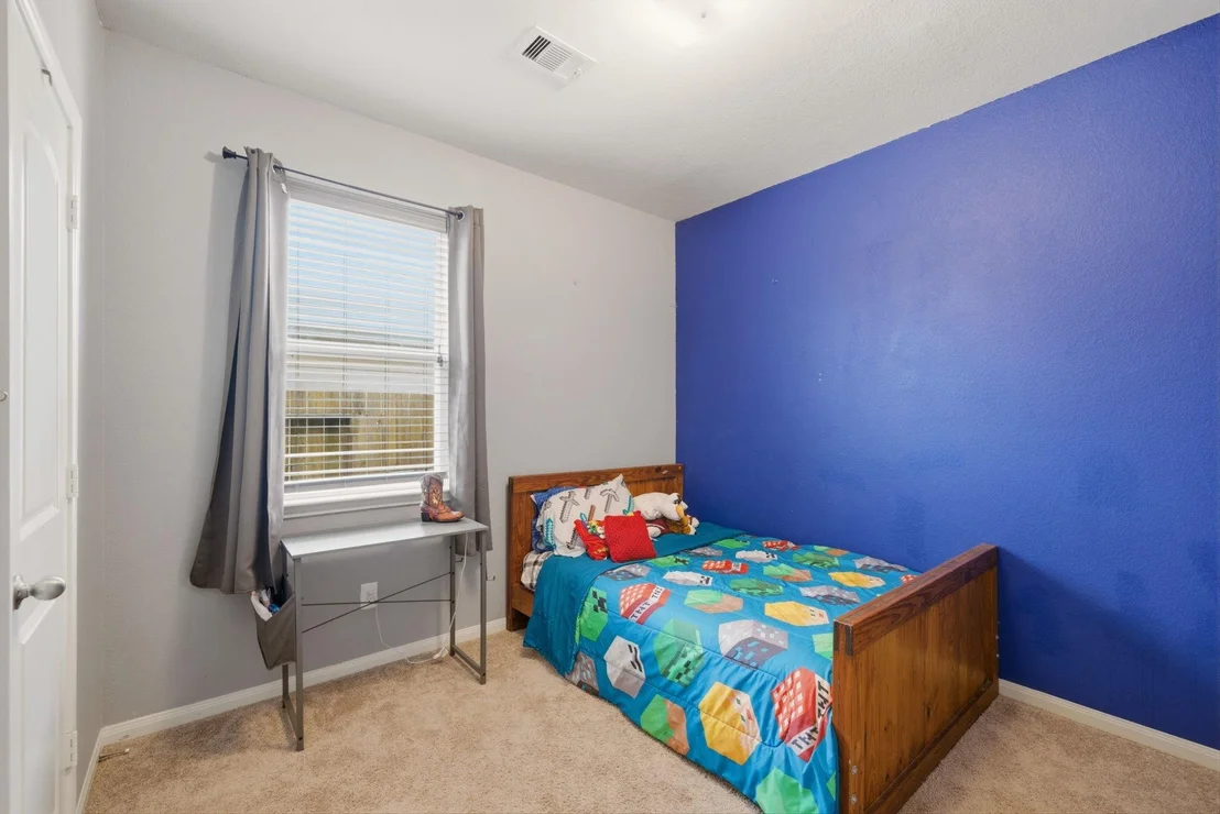 Photo of 2060 Saras Way
