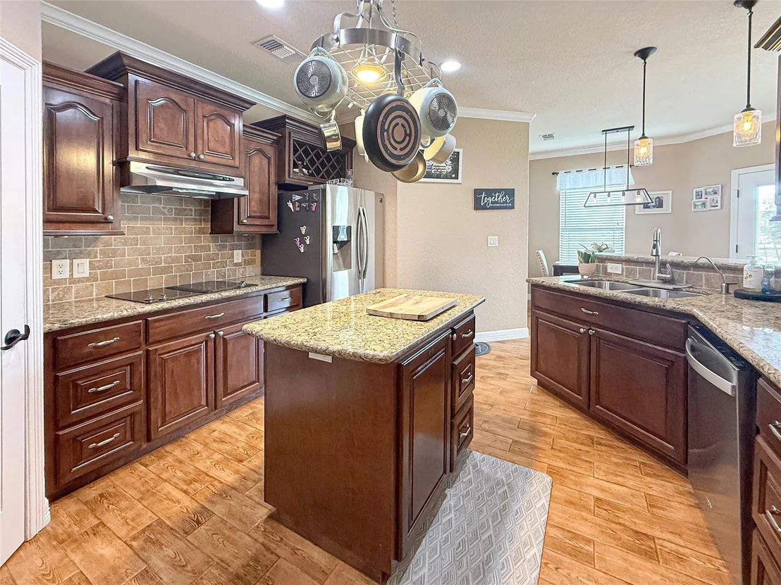 Photo of 807 Mill Road
