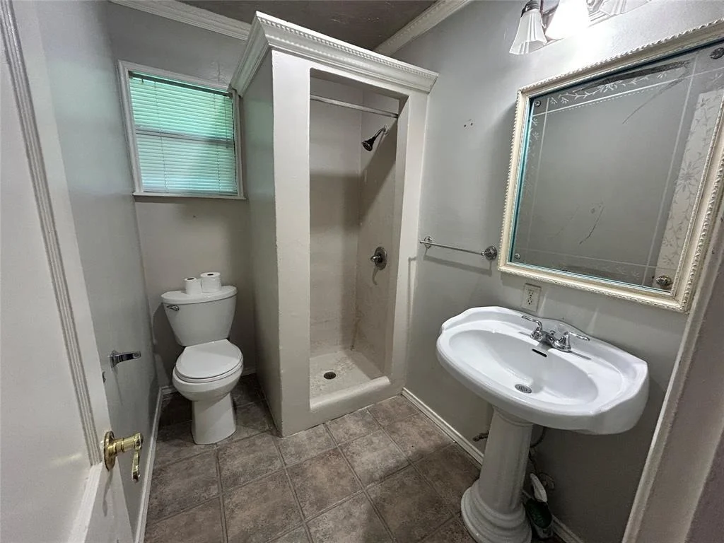 Photo of 1802 N Avenue Q