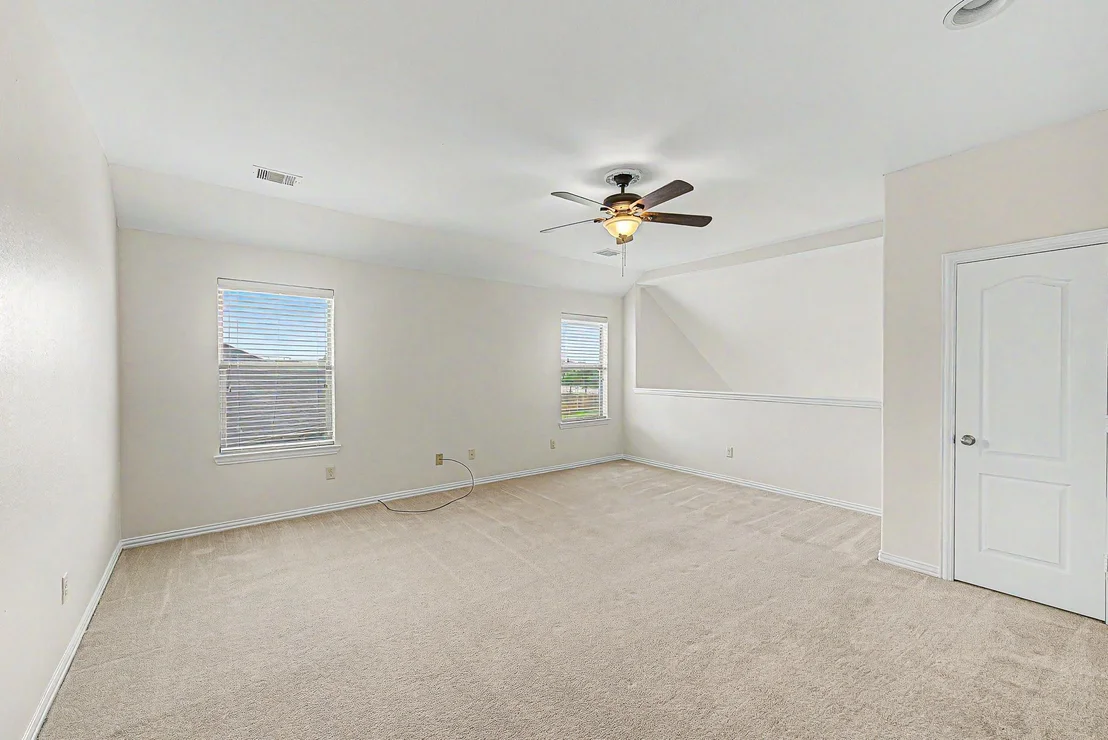 Photo of 2302 Blue Jay Lane