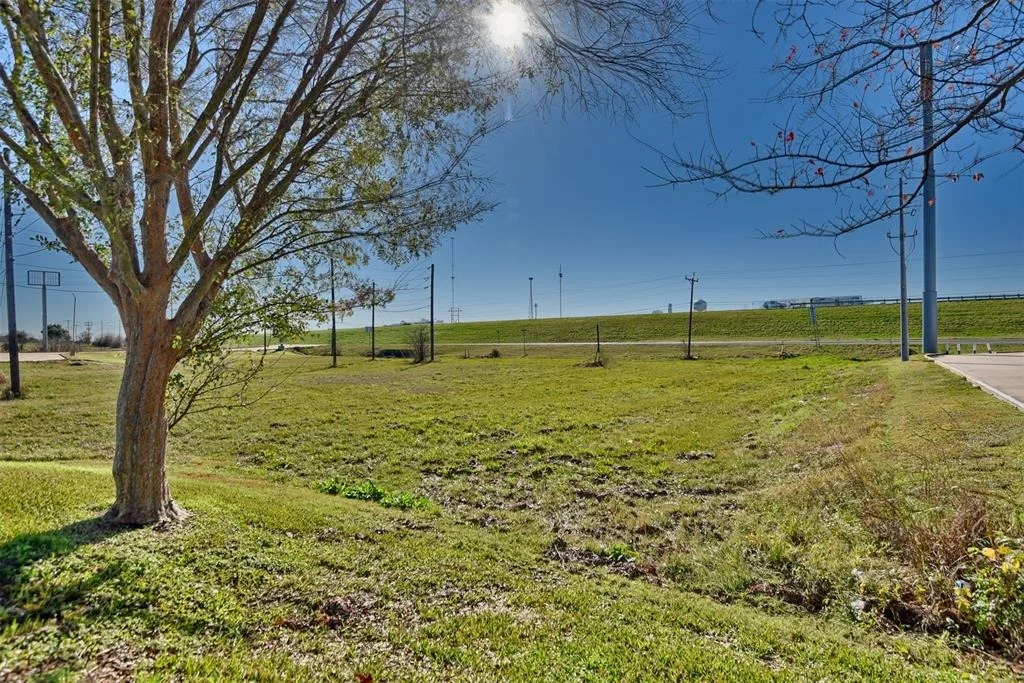 Photo of 1200 Highway 6