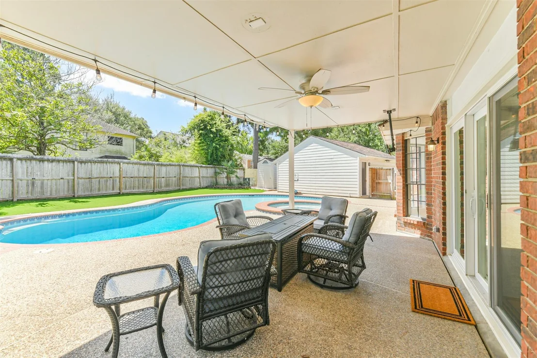 Photo of 2604 Silver Falls Drive
