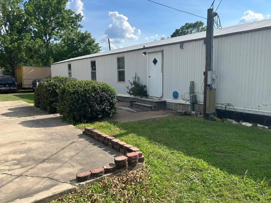 Photo of 130 Buckingham Lane
