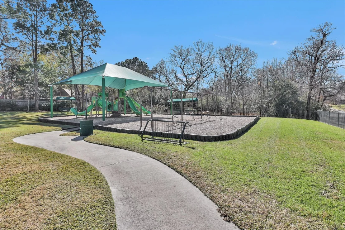 Photo of 11830 Thoreau Drive