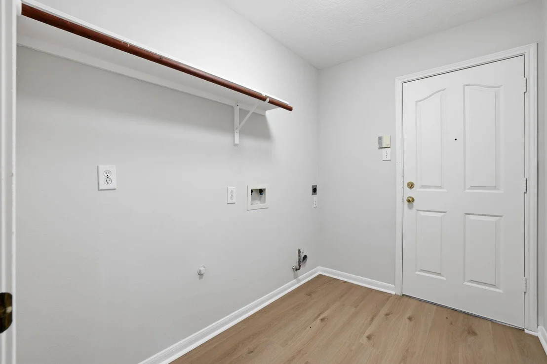Photo of 3231 Edgewood Drive