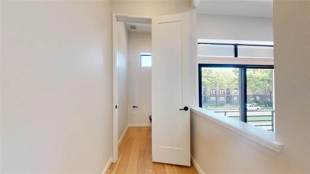 Photo of 531 Memorial Heights Drive