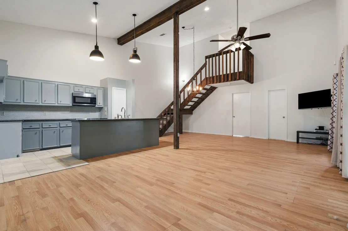 Photo of 2931 Whitman Drive